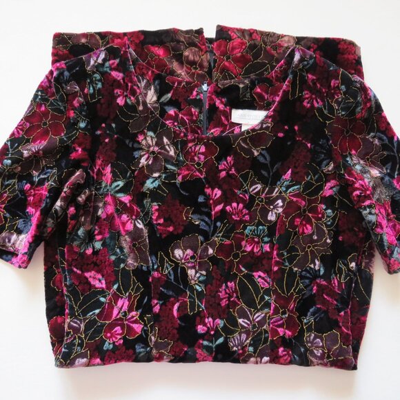 Paris Sport Club Woman’s Vintage Floral Burgundy Velvet Sheath Dress size 7B - Picture 8 of 12